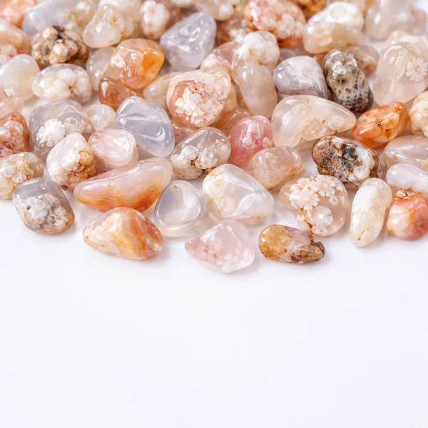 Cherry Agate (Flower Agate) Chips – 5–9 mm · 证据 / 细节图 Cherry Agate (Flower Agate) chips, 5–9 mm
