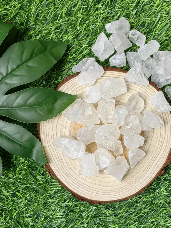 2-6cm Natural Clear Quartz Crystals and Stones Healing Crystal White Stone Yoga Decoracion Feng Shui 2-6cm Natural Clear Quartz Crystals and Stones Healing Crystal White Stone Yoga Decoracion Feng Shui