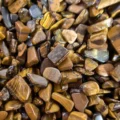 5-7mm Natural Gemstone Tiger Eye Quartz Tumbled Crystal Healing Stone Chips Gravel Bulk Wholesale for Home Fish Tank Decoration