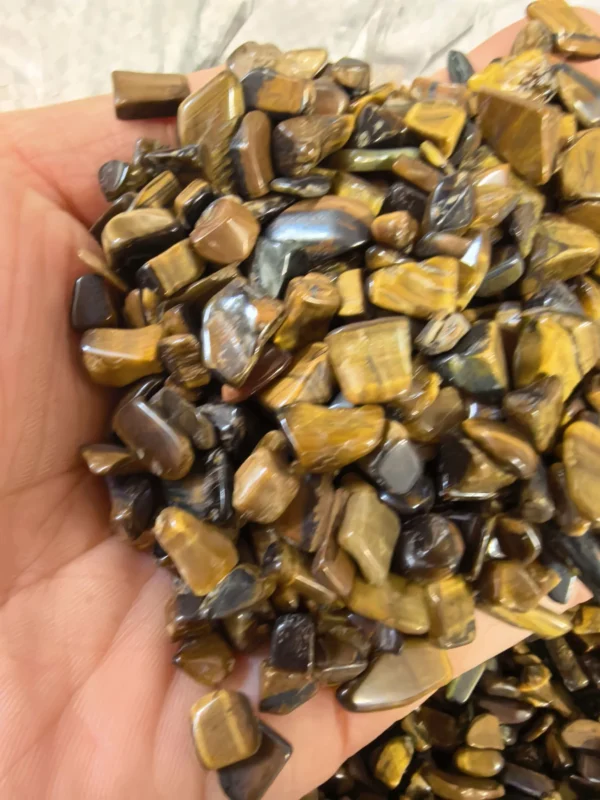5-7mm Natural Gemstone Tiger Eye Quartz Tumbled Crystal Healing Stone Chips Gravel Bulk Wholesale for Home Fish Tank Decoration 5-7mm Natural Gemstone Tiger Eye Quartz Tumbled Crystal Healing Stone Chips Gravel Bulk Wholesale for Home Fish Tank Decoration